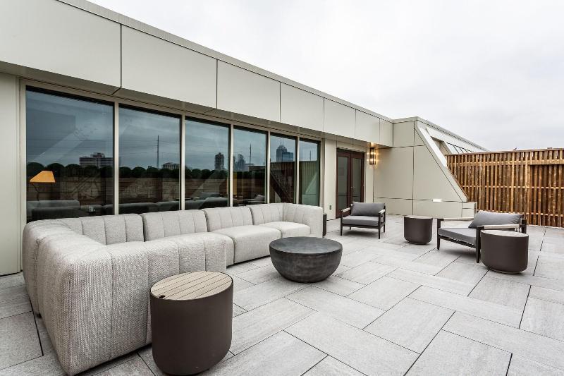 Bottleworks Hotel Indianapolis Exterior foto